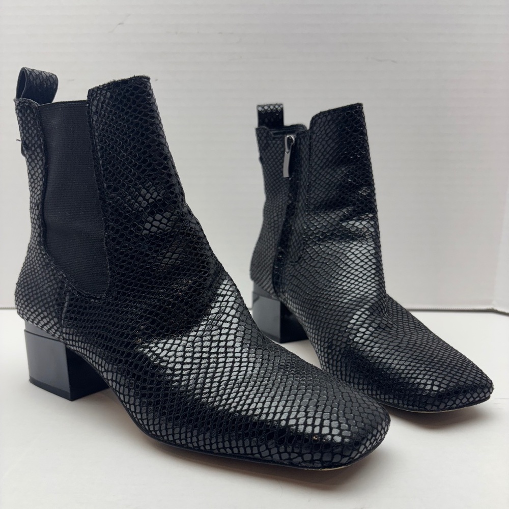Franco Sarto Faux Snake Skin Black Block Heel Zip Up Boots 7